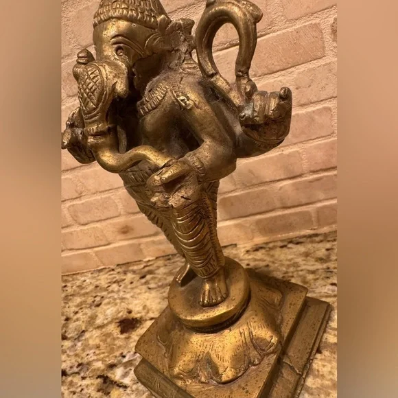 Chaturbhuja Lord Ganesha Madhuchista Vidhana Lost Wax Panchaloha Bronze Statue